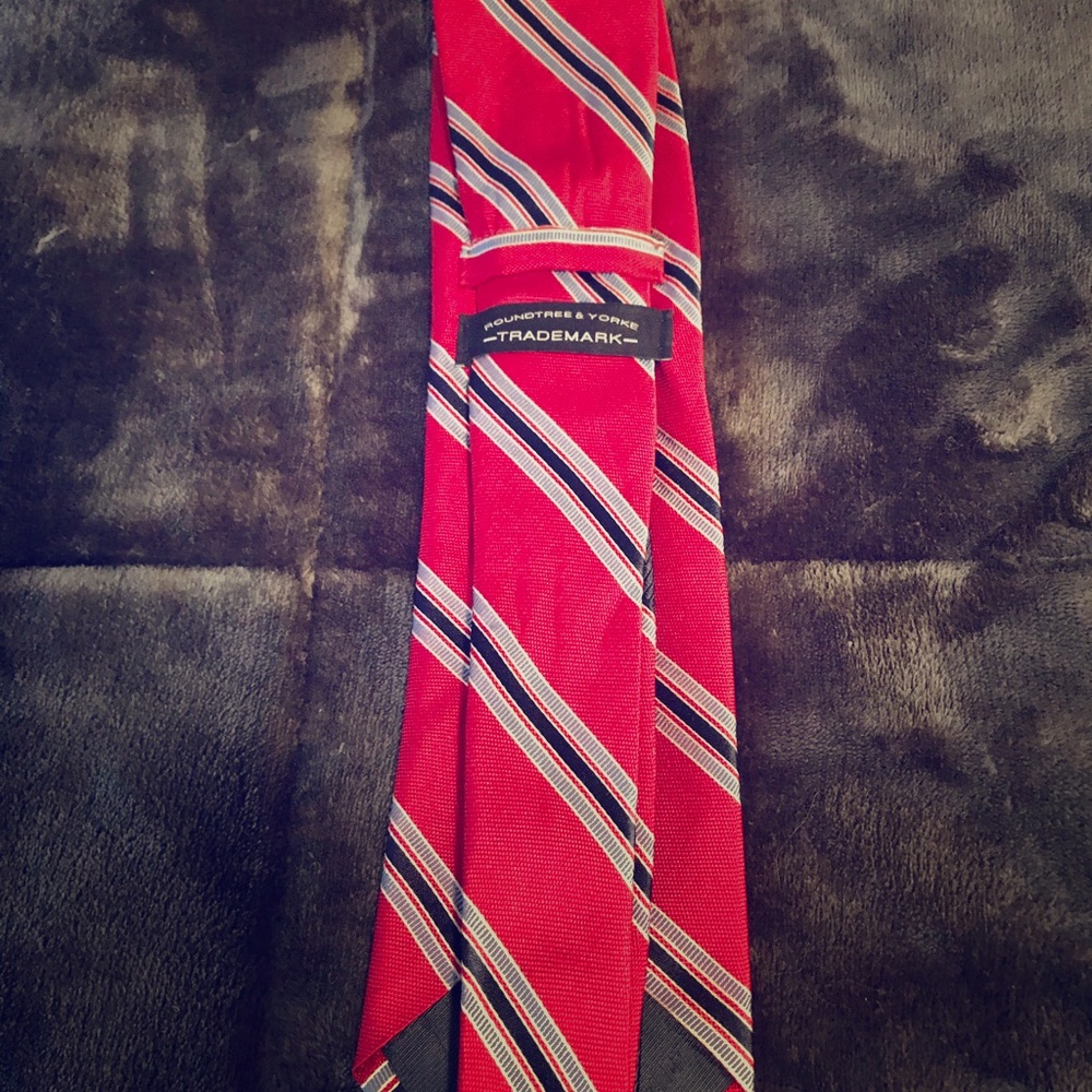 Roundtree & Yorke tie!